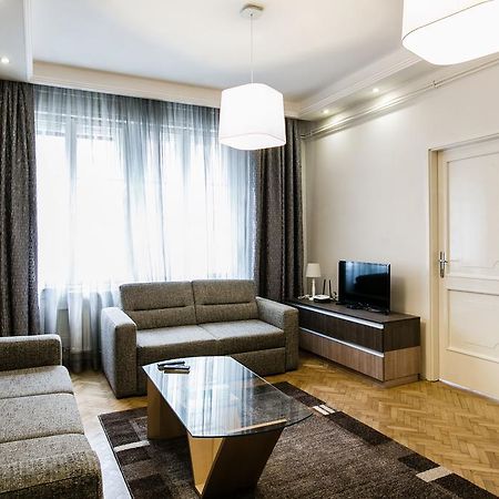 Apartment At Nagymezo Budapest Exterior photo
